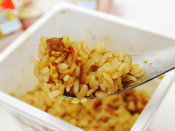 0202-8i.jpg //timgm.eprice.com.hk/hk/funky/img/2015-02/02/5603/uniqlo_1_18_a09876b6a5063b39ad9085abdf68797d.jpg