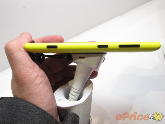 玩平價！ 版主試玩 Nokia Lumia 720、520
