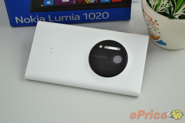 影相神機! Nokia Lumia 1020 賣過六千 9.28 上市