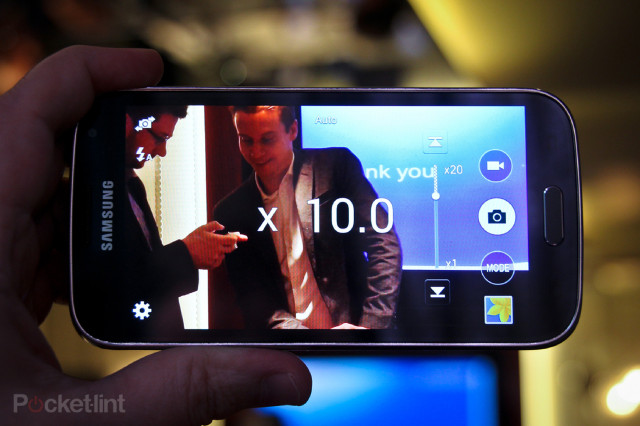 0430-4g.jpg //timgm.eprice.com.hk/hk/mobile/img/2014-04/30/176772/uniqlo_1_Samsung-_b87104bcfa0178e19a3c08a014007a92.jpg