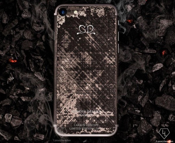 又輕又堅硬！特製碳纖版 iPhone 7 售價 13 萬