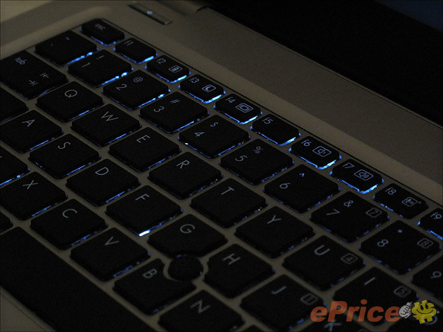 03.jpg //timgm.eprice.com.hk/hk/nb/img/2012-10/11/2290/alexchow_3_HP-_2c8ad2d548ee56fd57f34948d538f751.jpg