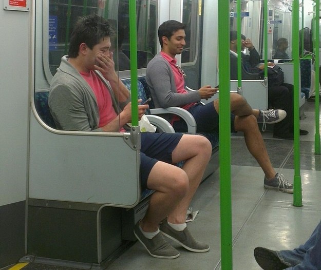 //timgm.eprice.com.hk/hk/funky/img/2012-05/28/3152/babyghost_1_18_e03fc7efb28fde22af3a267de1bf5e82.jpg