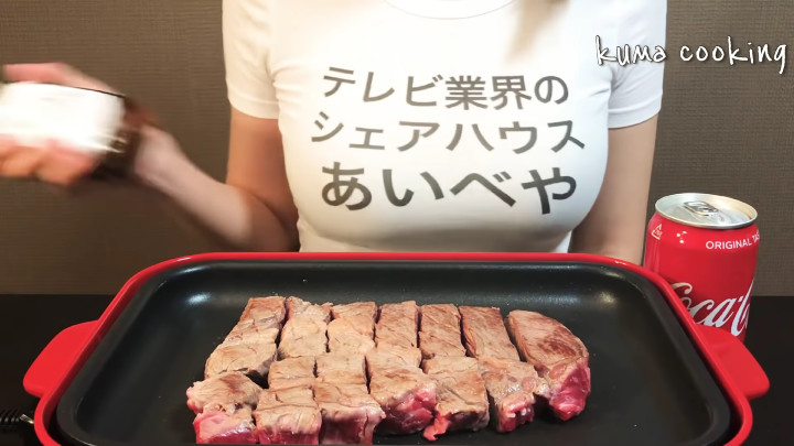 日本網紅女廚師   賣身搵錢勁搶眼-0