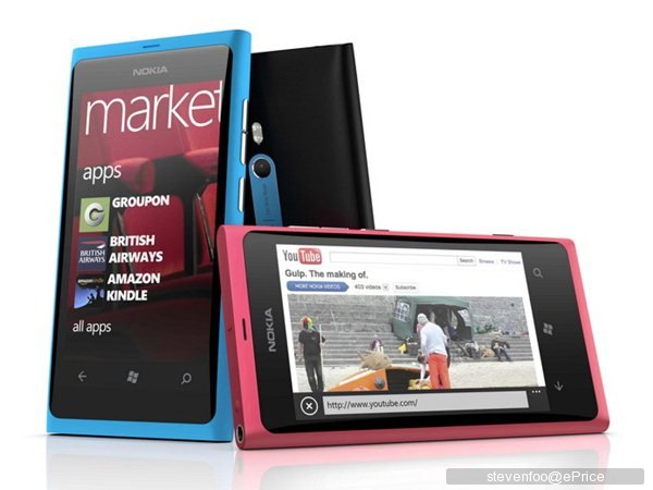 //timgm.eprice.com.hk/hk/mobile/img/2011-11/16/44655/stevenfoo_2_Nokia-Lumia-800_54289006713cc2ad450f2516e00f6b77.jpg