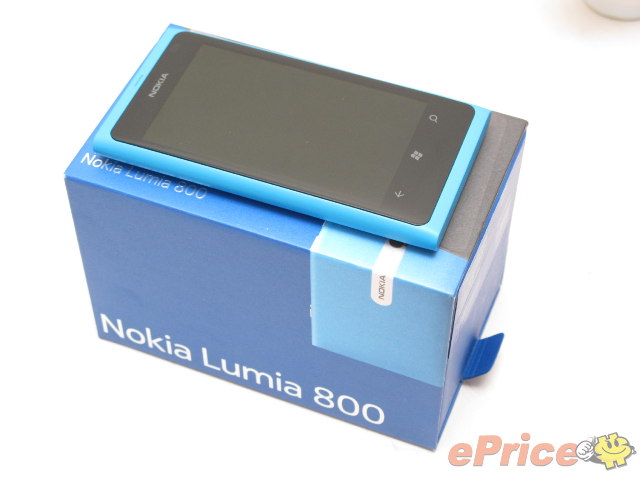 //timgm.eprice.com.hk/hk/mobile/img/2011-12/22/45457/keithyim_3_Nokia-Lumia-800_969357d3d7c285da527c3de5a25e5c0e.JPG