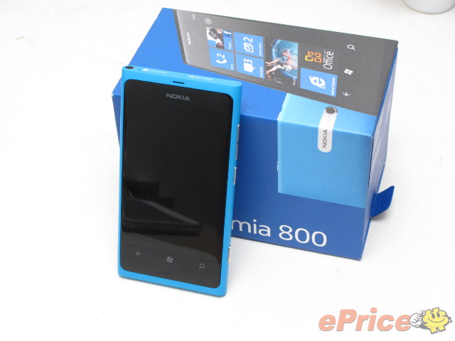 //timgm.eprice.com.hk/hk/mobile/img/2011-12/22/45457/keithyim_3_Nokia-Lumia-800_e2778148cc3e21e421114dd3f5f009dc.JPG