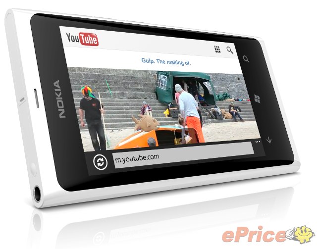 //timgm.eprice.com.hk/hk/mobile/img/2012-02/09/46049/keithyim_3_Nokia-Lumia-800_3ebee53c2f5bce9aa5efb69596ae05f5.jpg