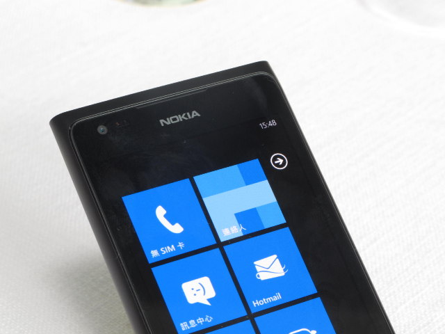 睇真 Nokia Lumia 900 大芒 Windows Phone