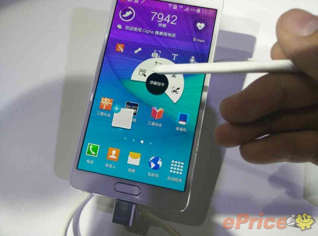 金屬質感的新旗艦！Samsung Galaxy Note 4  真機上手試跑分！