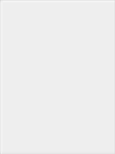 金屬機身設計出錯?Nexus 6P 玻璃無故自爆 金屬機身設計出錯?Nexus 6P 玻璃無故自爆