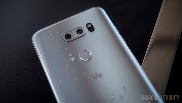 LG-V30-first-look-hands-on-AA-2-792x446.jpg