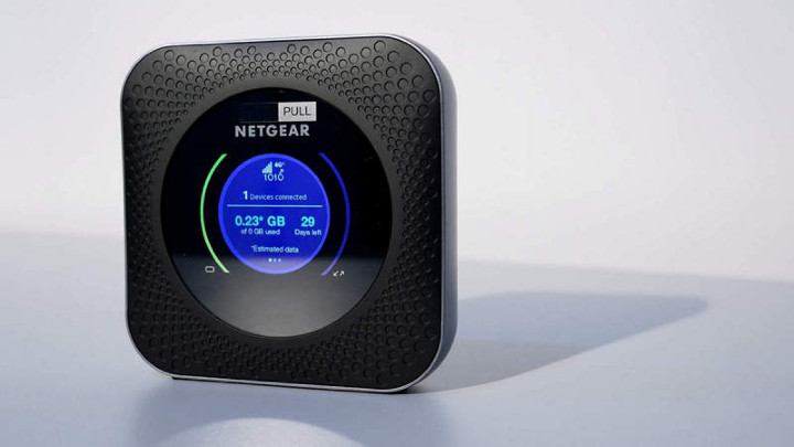 netgear-nighthawk-m1-hands-on-review_12.jpg