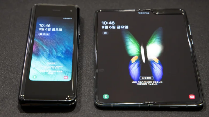 2019-samsung-releases-their-first-foldable-1702671324.png