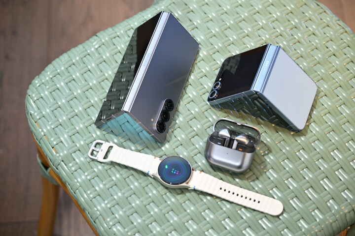 007_6815_Galaxy Z Fold6, Z Flip6, Watch7, Buds3 Pro.JPG