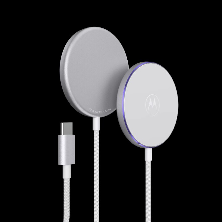 Moto Snap Wireless Charger .jpg
