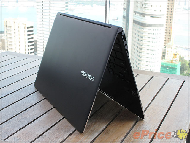 超薄機身．第三代 Core i7　新版 Samsung Series 9 登場