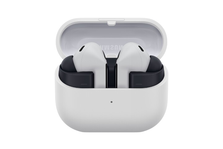 015-galaxy-buds3-FE-gray-case-top-open-combination.jpg 015-galaxy-buds3-FE-gray-case-top-open-combination.jpg