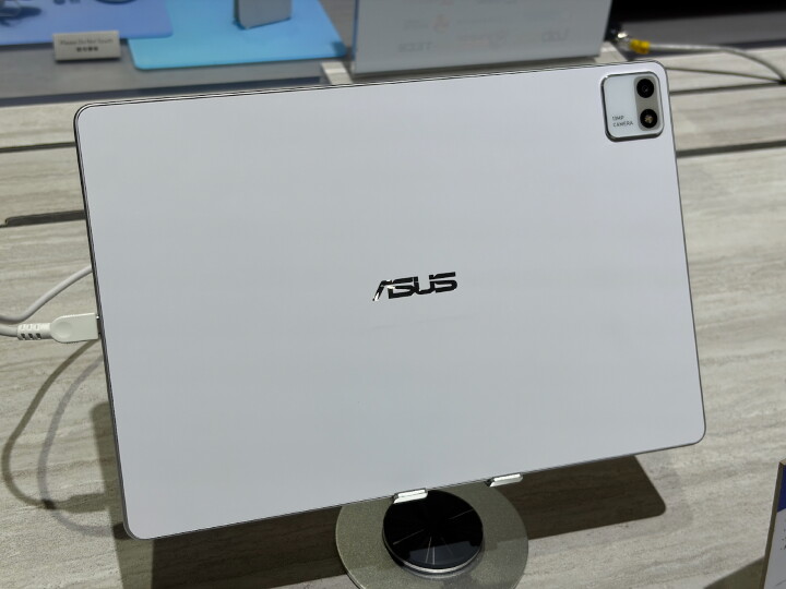 ASUS 重返平板市場！12.2 吋 OLED 大螢幕、天璣 8300 加持 ASUS Pad 現場實機體驗