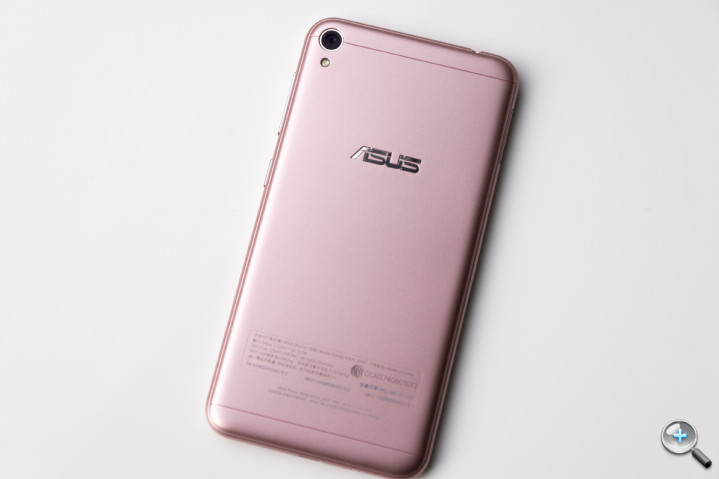 ASUS ZenFone Live 簡易開箱與美顏直播測試 ASUS ZenFone Live 簡易開箱與美顏直播測試