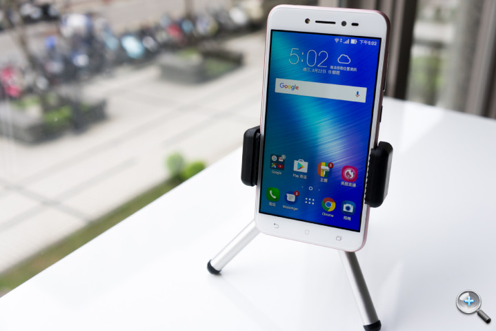 ASUS ZenFone Live 簡易開箱與美顏直播測試 ASUS ZenFone Live 簡易開箱與美顏直播測試