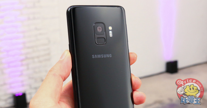 照相畫質優化 60%!認識 S9、S9+ 獨特「雙光圈」與多重影像疊合相機革新 照相畫質優化 60%!認識 S9、S9+ 獨特「雙光圈」與多重影像疊合相機革新