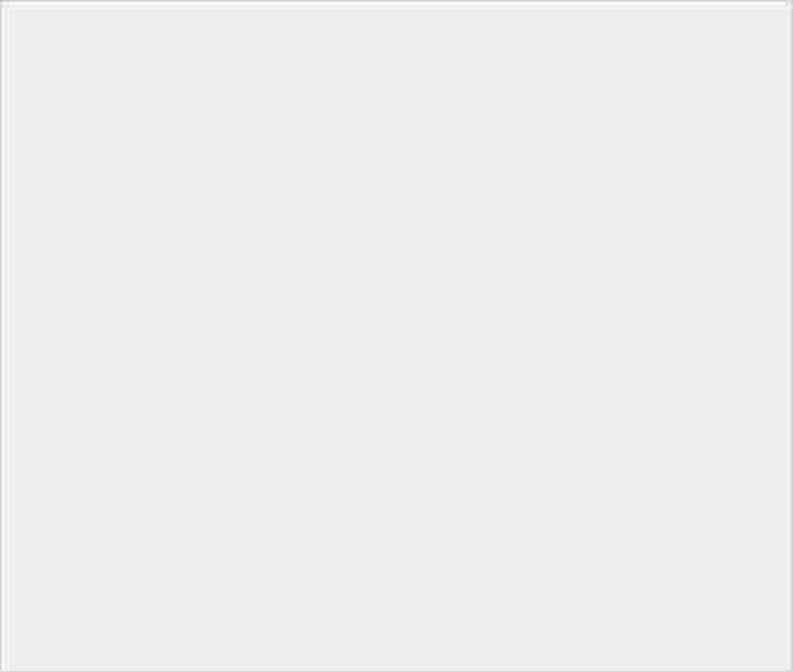 LG G8X ThinQ 發表!S855 旗艦規格 支持雙屏配件 LG G8X ThinQ 發表!S855 旗艦規格 支持雙屏配件