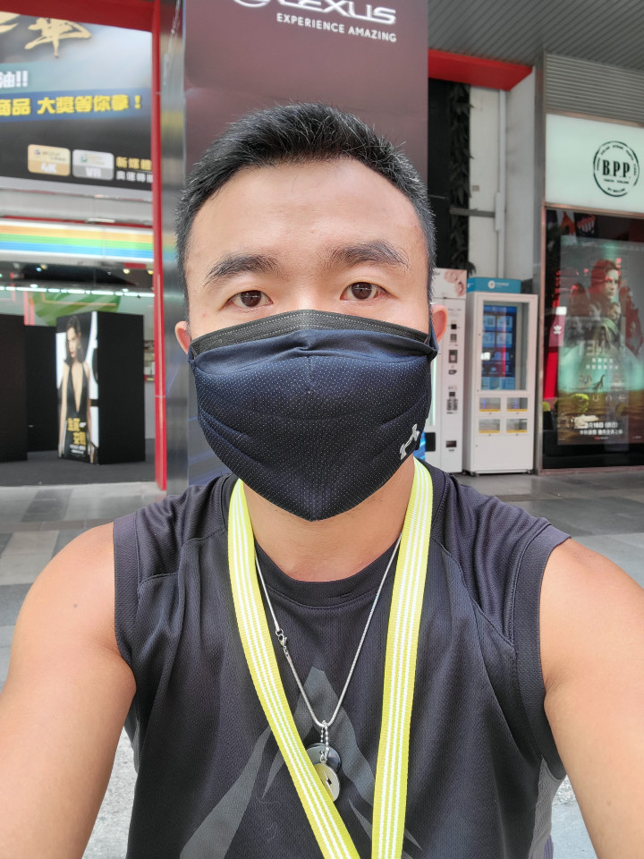 05-S21 Ultra 廣角自拍.jpg