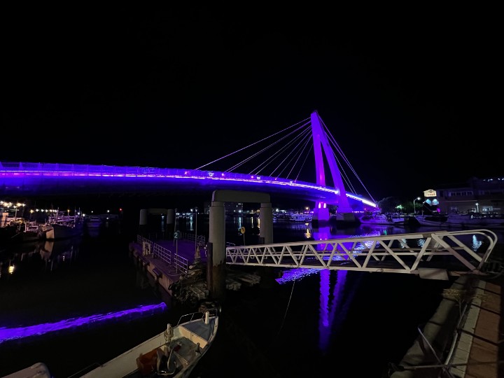 01-iPhone 13 Pro Max超廣角夜拍.JPG