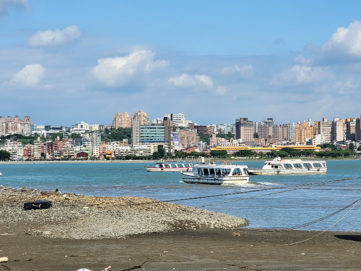 S21 alt=