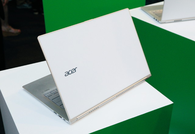 Acer S7 美白筆電進化搭載2560x1440 高解像螢幕 Eprice Hk 流動版